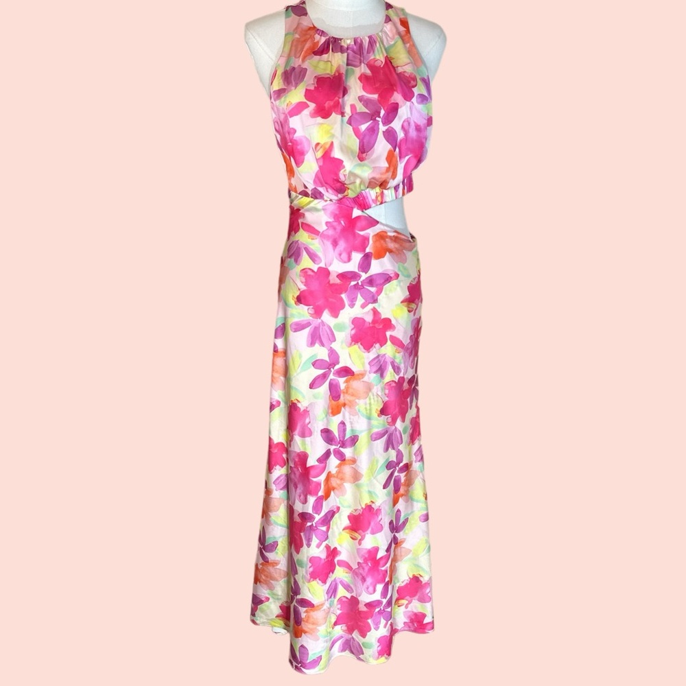 Hello Molly size medium‎ satin floral cut out maxi dress